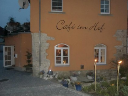 Photo: Cafe im Hof